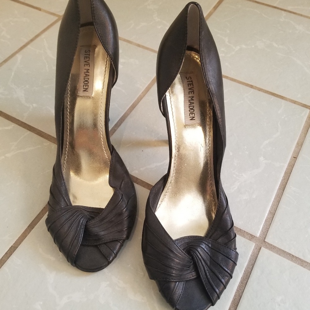 Sexy black heels